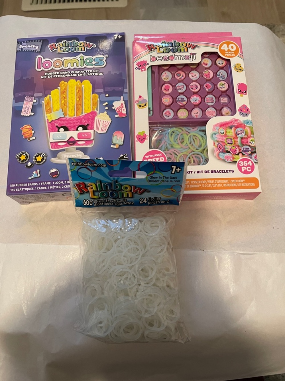 Rainbow loom Lot 3 Bew Loomies, Bands +